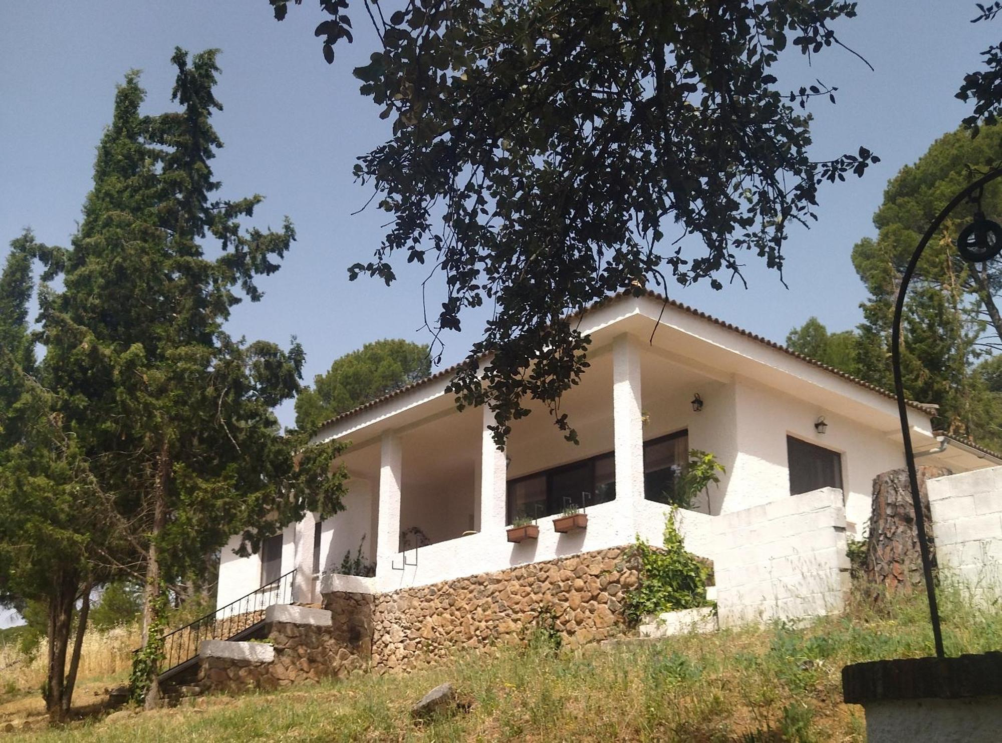 Bonita Casa Blanca En El Bosque. Córdoba Exterior foto